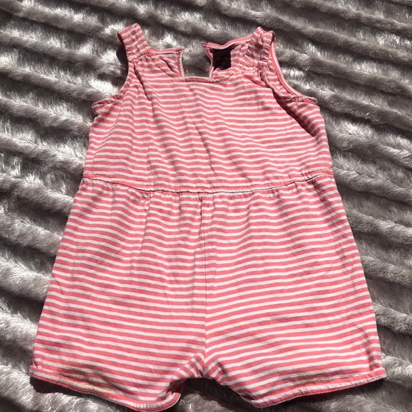 Gap romper - Picture 1 of 1